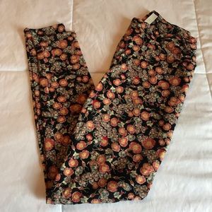 LulaRoe ONE SIZE leggings